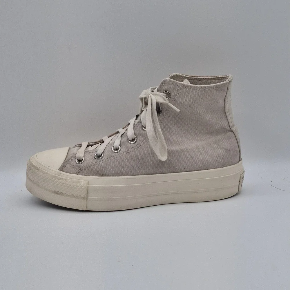 Converse Chuck Taylor All Star 2 Shoes Womens‎ Size 8.5 Beige Gray A01581C